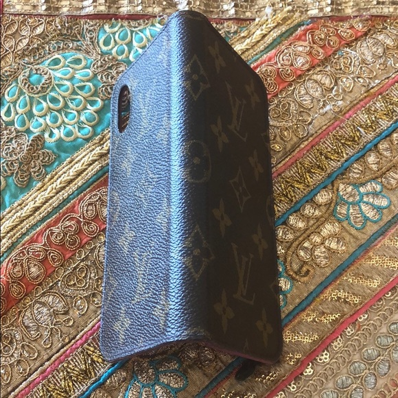 Louis Vuitton IPhone X case - Picture 3 of 5